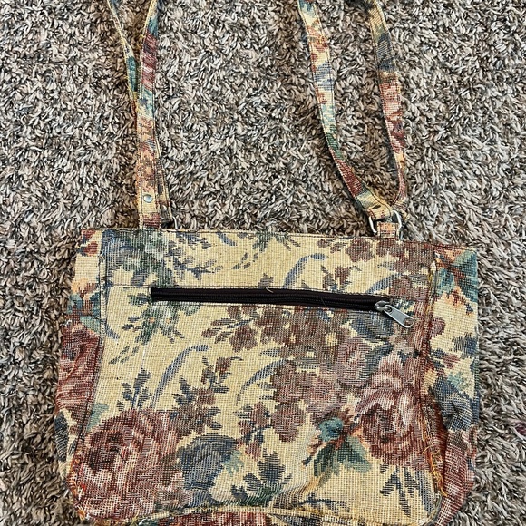 Vintage neutral floral tapestry canvas medium size shoulder bag with zippers - Picture 1 of 5